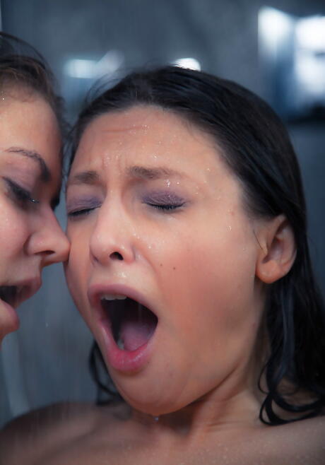 Curious girls Patritcy and Talia Mint licking tasty pussies during hot lesbian sex in shower